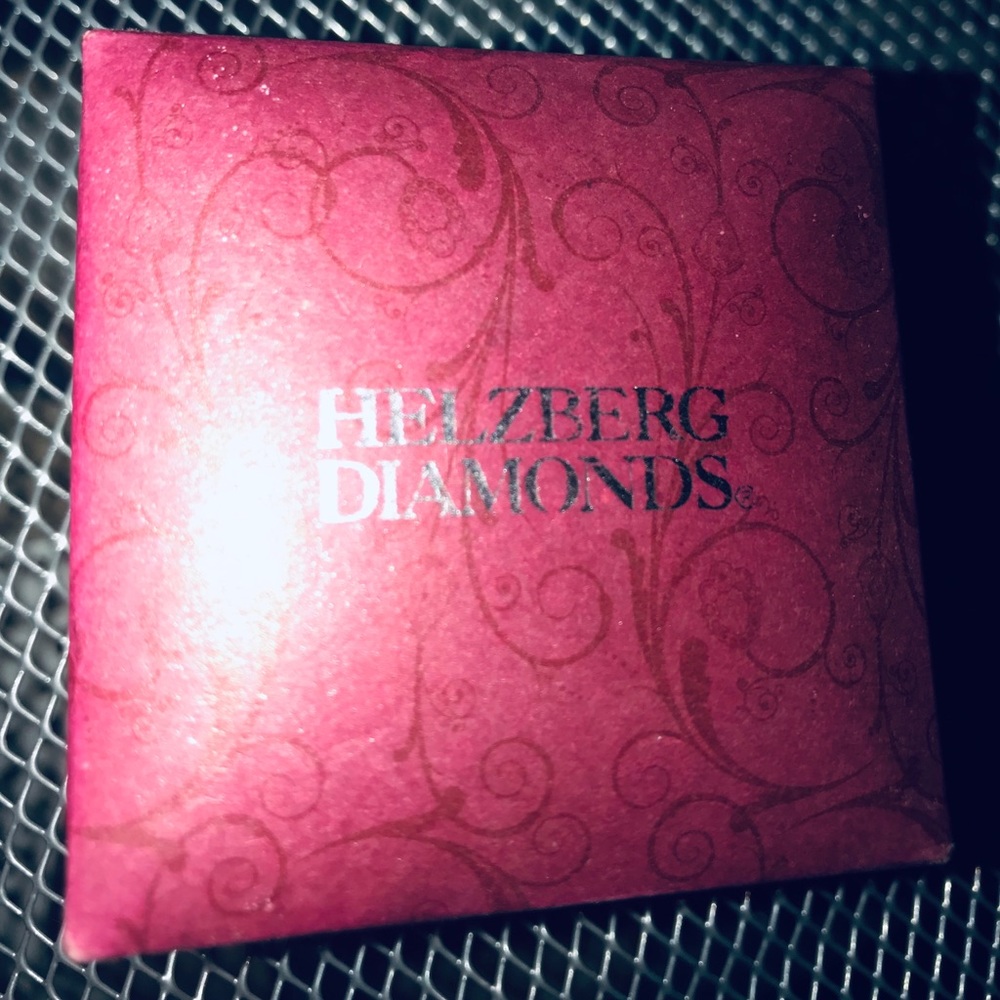 Helzberg Diamonds heart diamond necklace - Picture 5 of 7